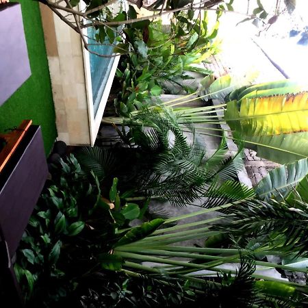 Kubu Kenak Guesthouse Seminyak Exterior foto